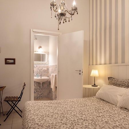 B&B Dei Decumani Неаполь Экстерьер фото