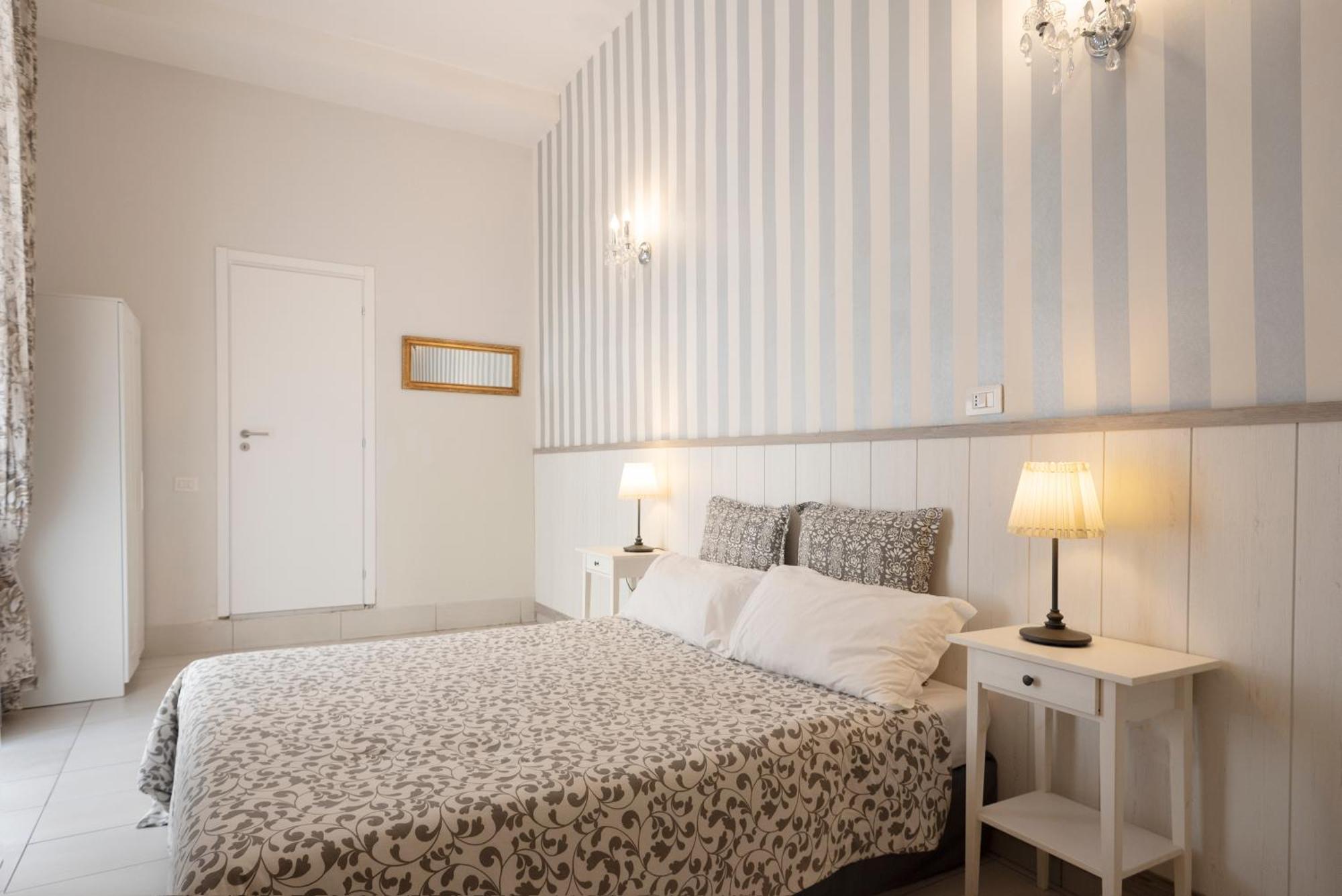 B&B Dei Decumani Неаполь Экстерьер фото